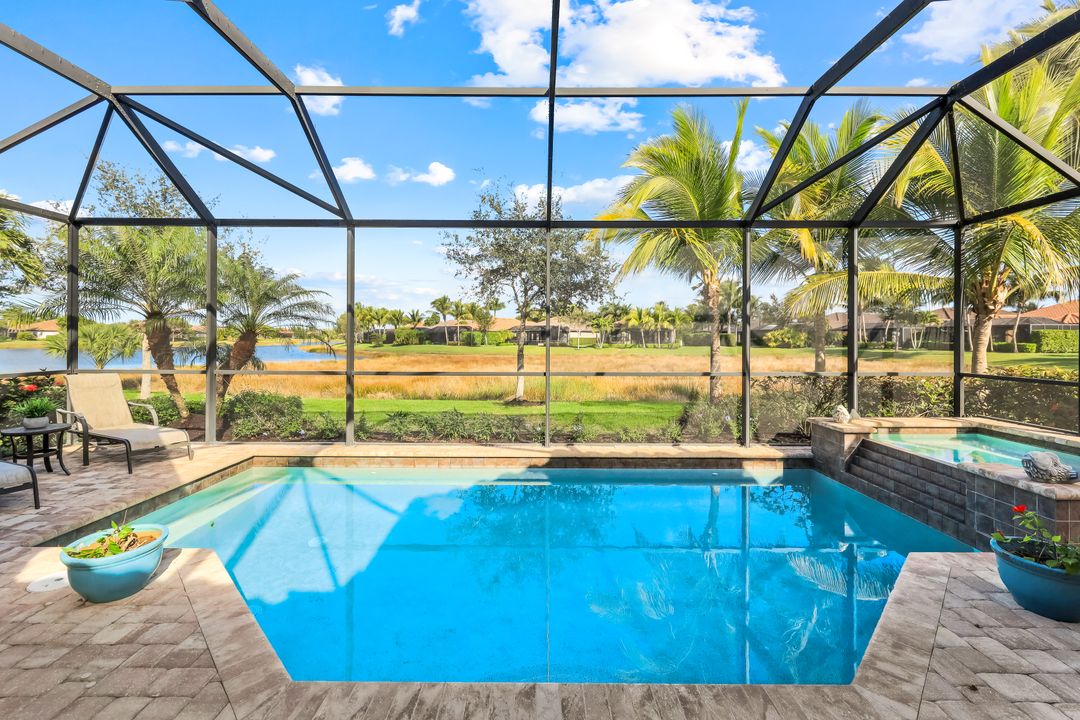 9539 Campanile Cir, Naples, FL 34114