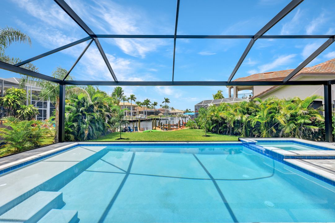 1617 El Dorado Pkwy W, Cape Coral, FL 33914