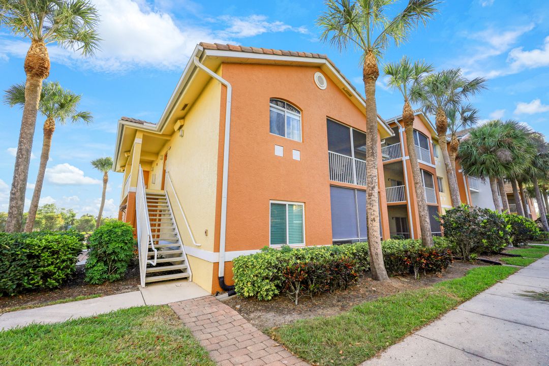 6450 Aragon Way APT 208, Fort Myers, FL 33966