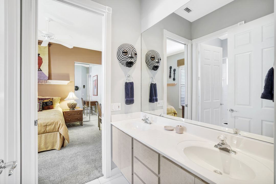 3394 Cerrito Ct, Naples, FL 34109