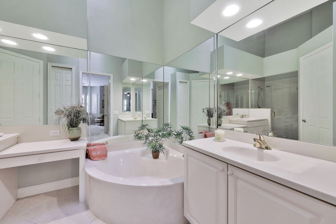8641 Champions Point #1003, Naples, FL 34113