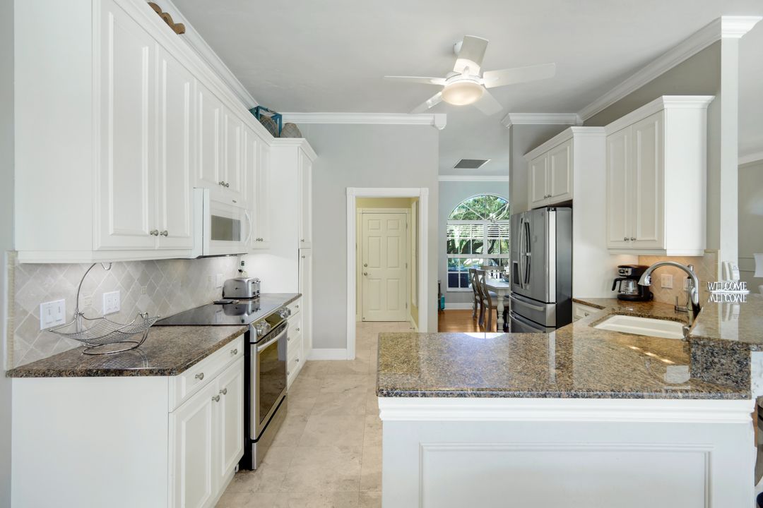 28165 Meadowlark Ln, Bonita Springs, FL 34134