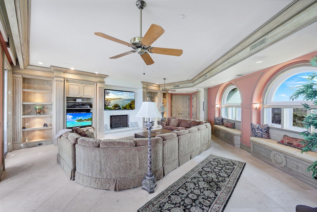 7425 Bay Colony Dr, Naples, FL 34108