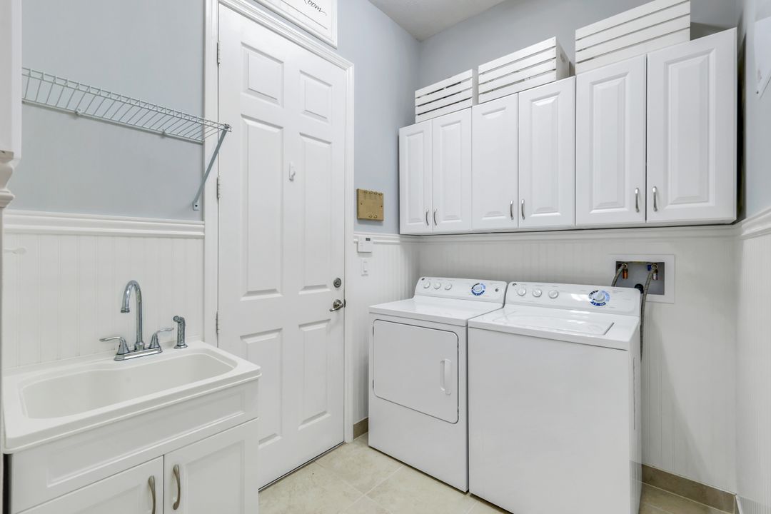 3259 Tahoe Ct, Naples, FL 34119