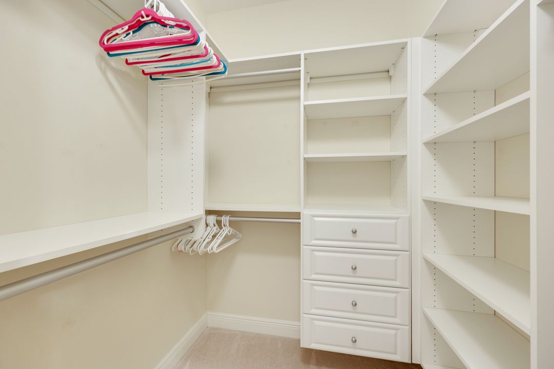 10069 Antori Dr, Estero, FL 33928