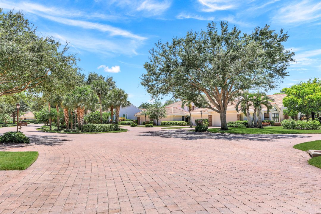 Turtle Bay Dr, Naples, FL 34108