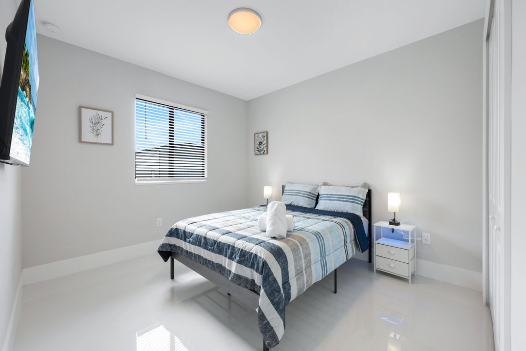 5128 Baron St, Lehigh Acres, FL 33971