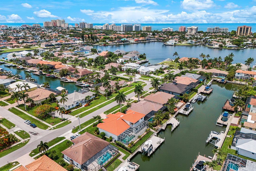 1148 Lamplighter Ct, Marco Island, FL 34145