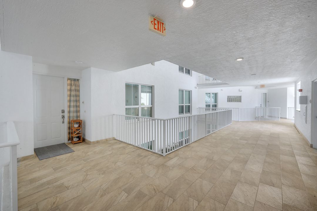 325 Dunes Blvd #204, Naples, FL 34110