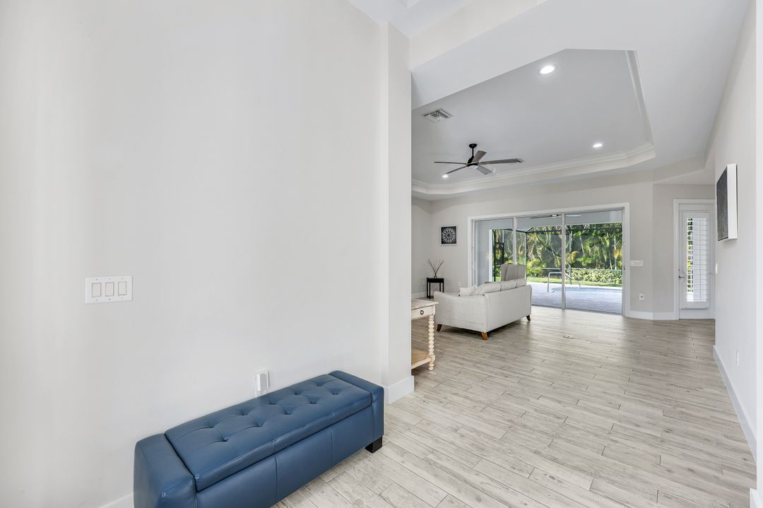 1371 Michigan Ave, Naples, FL 34103