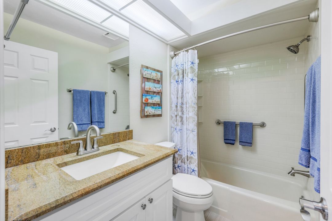 16902 Timberlakes Dr, Fort Myers, FL 33908