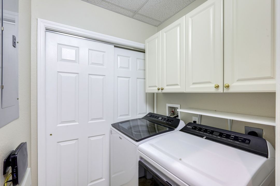 6320 Lexington Ct #202, Naples, FL 34110