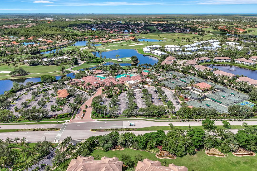 7842 Hawthorne Dr #1703, Naples, FL 34113