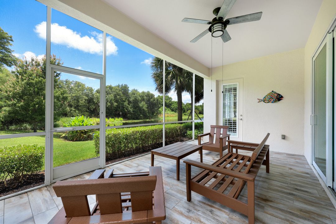 7801 Hawthorne Dr #2701, Naples, FL 34113