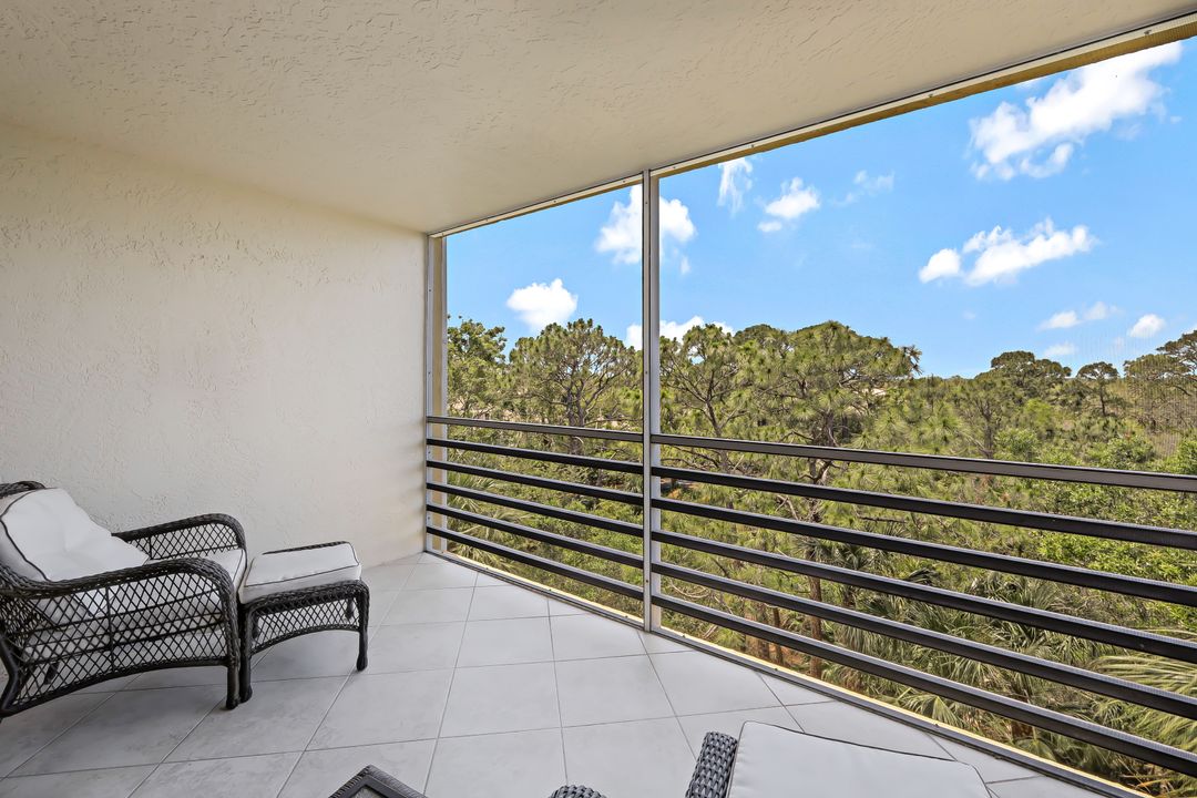 15161 Cedarwood Ln #503, Naples, FL 34110