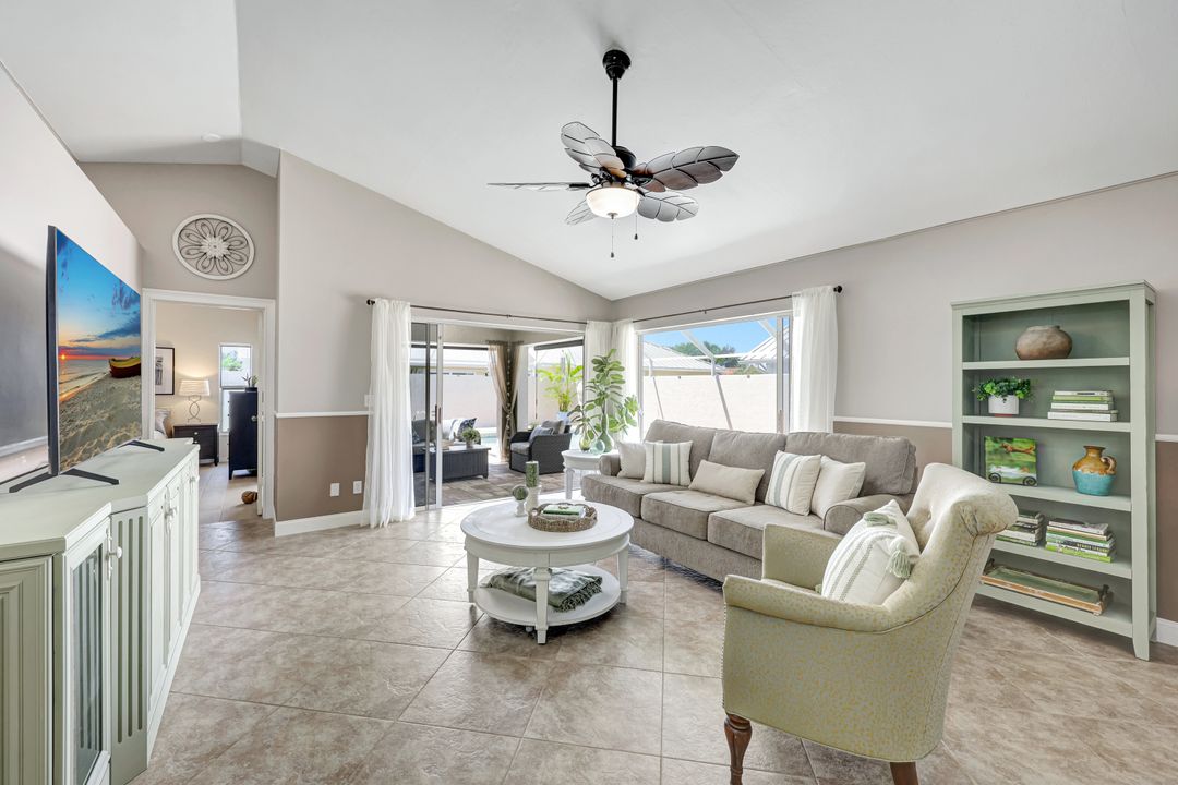 11043 Longshore Way W, Naples, FL 34119