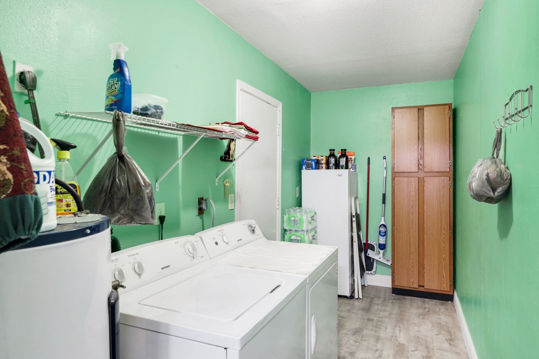 954 Jolly Rd, North Fort Myers, FL 33903