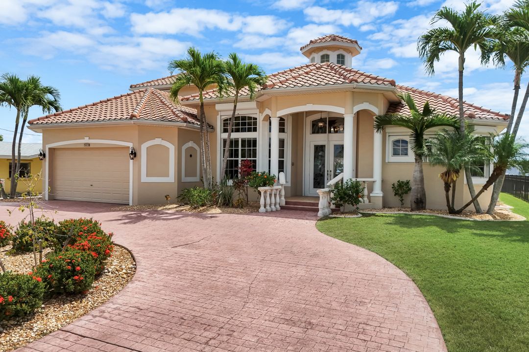 5929 SW 1st Ct, Cape Coral, FL 33914
