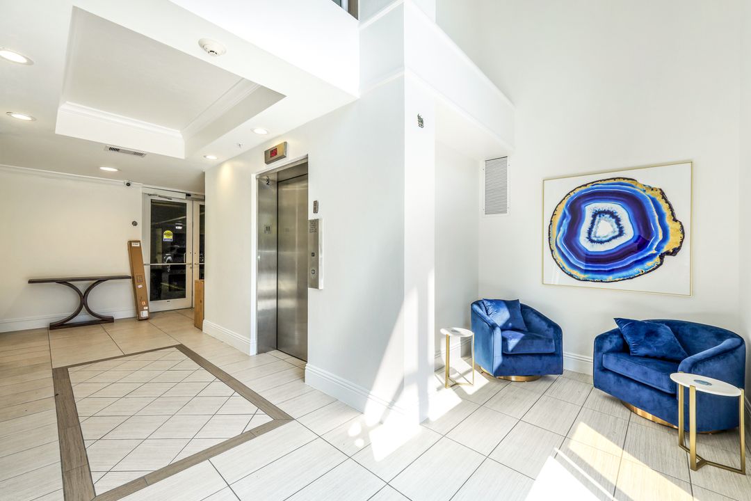 410 Flagship Dr #504, Naples, FL 34108