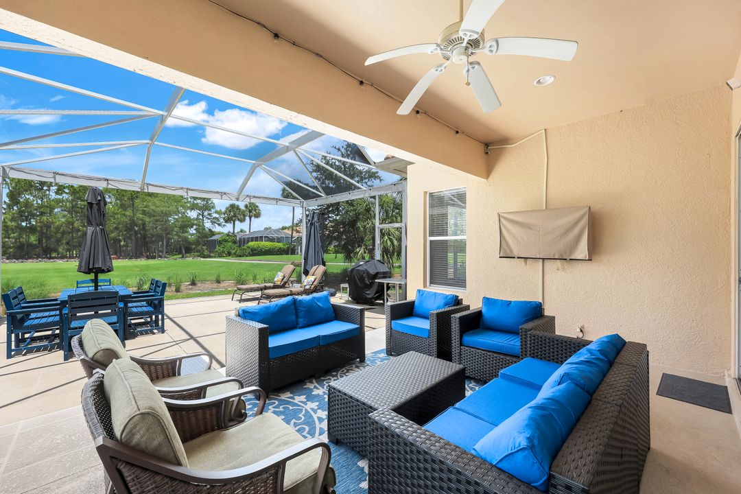 8621 Gleneagle Way, Naples, FL 34120