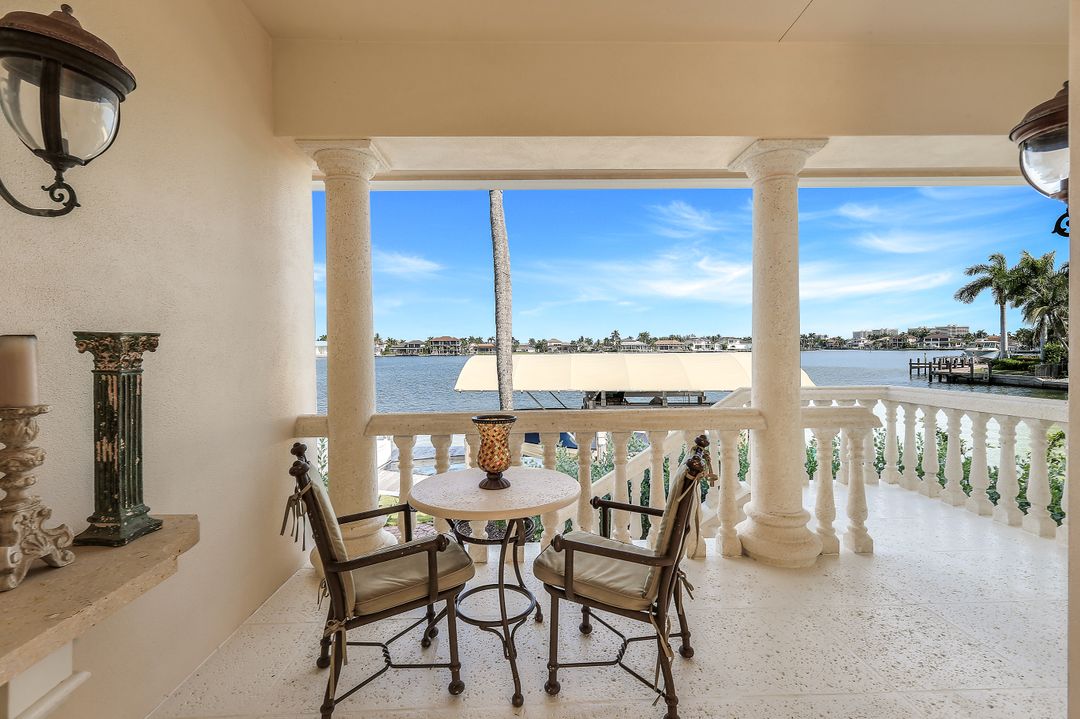490 Renard Ct, Marco Island, FL 34145