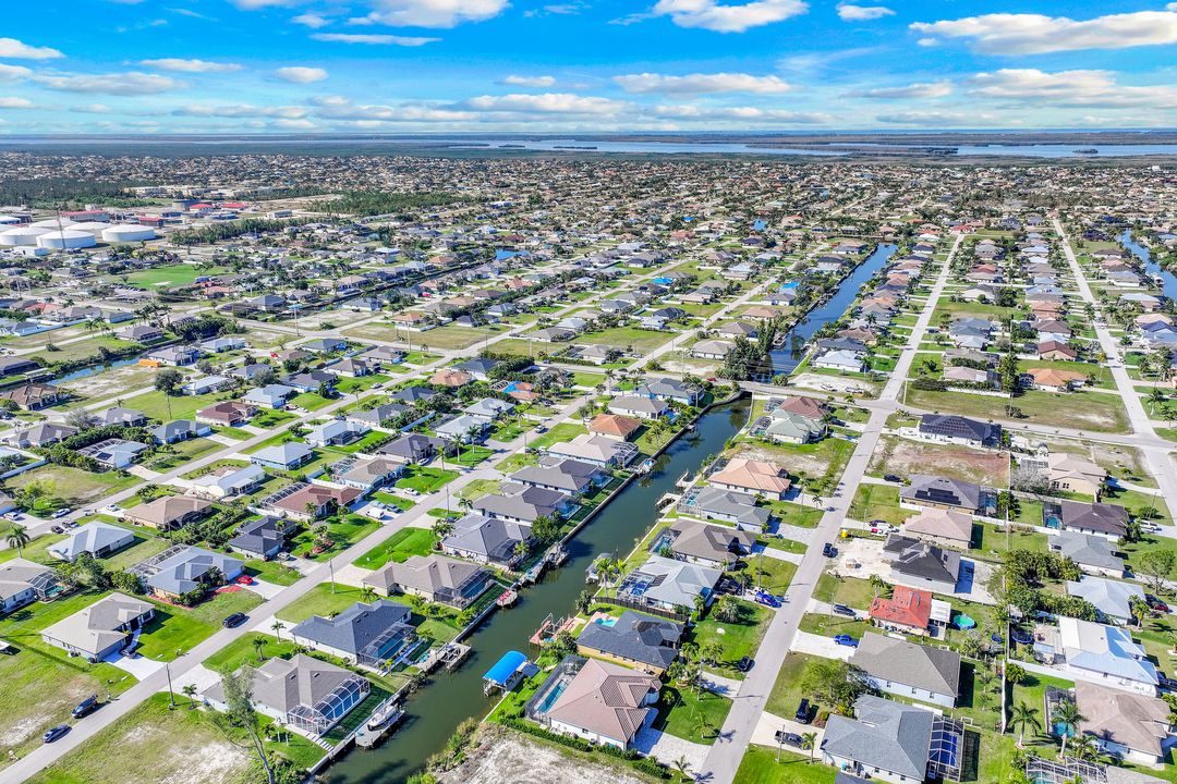 1817 SW 29th Terrace, Cape Coral, FL 33914