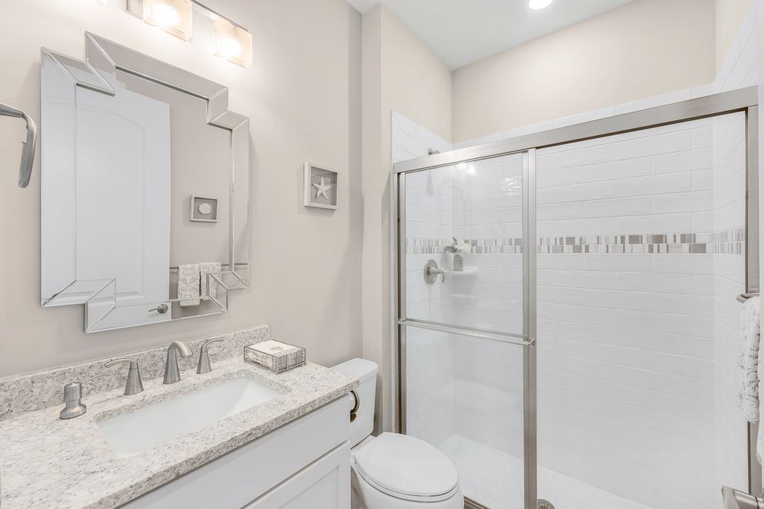 9354 Greyhawk Trl, Naples, FL 34120