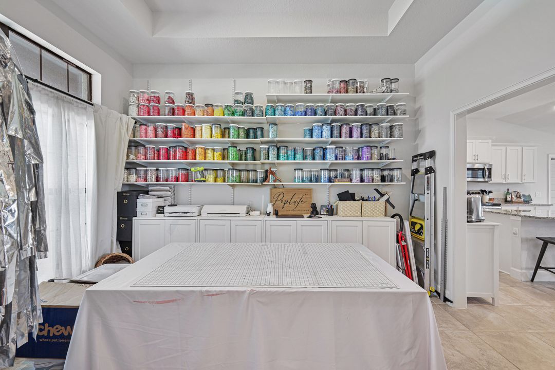 497 Windermere Dr, Lehigh Acres, FL 33972