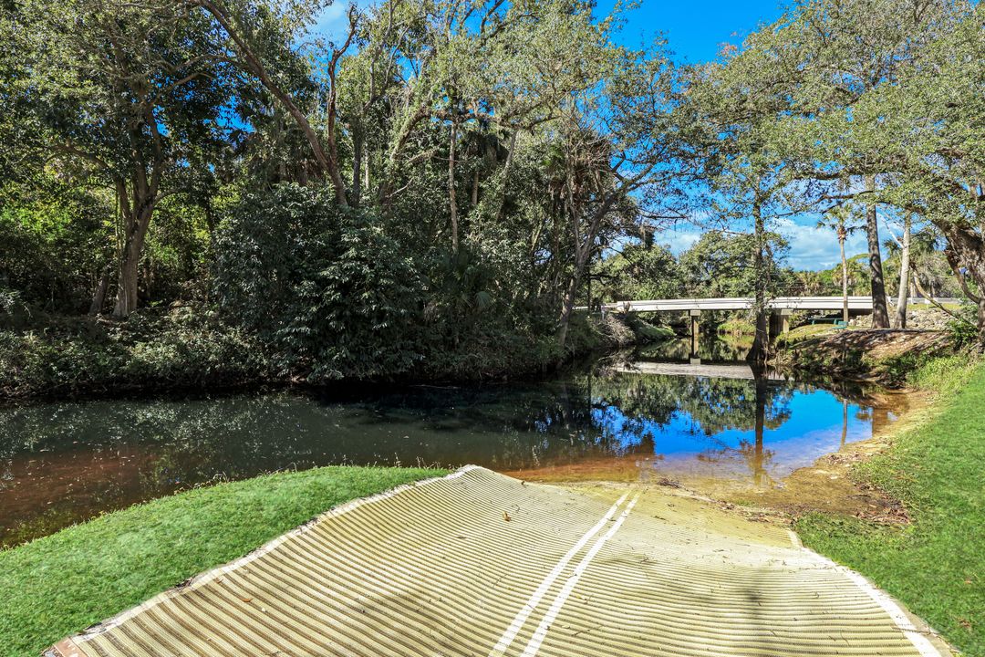 27570 Hoenie Dr, Bonita Springs, FL 34135