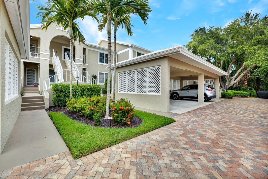 5895 Chanteclair Dr #126, Naples, FL 34108