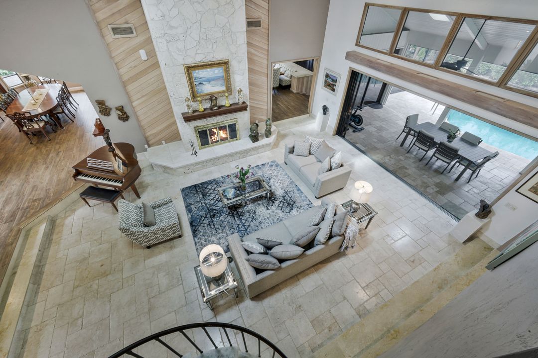 730 Bay Tree Ct, Naples, FL 34108