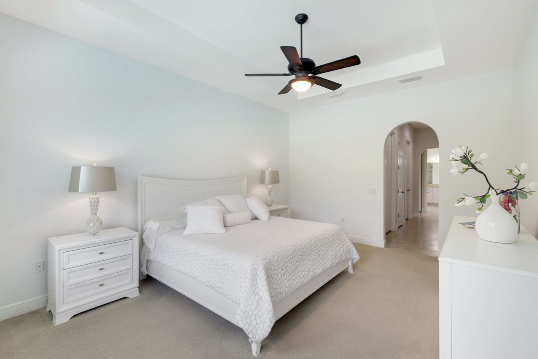 10194 Belcrest Blvd, Fort Myers, FL 33913