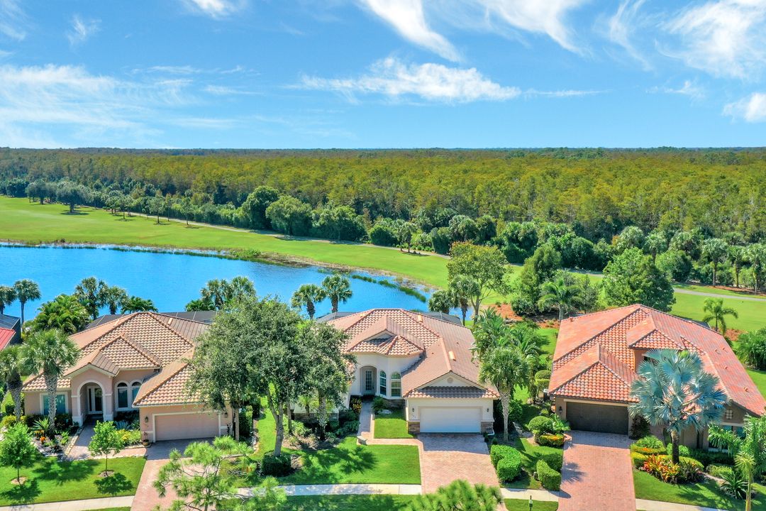 11982 Heather Woods Ct, Naples, FL 34120