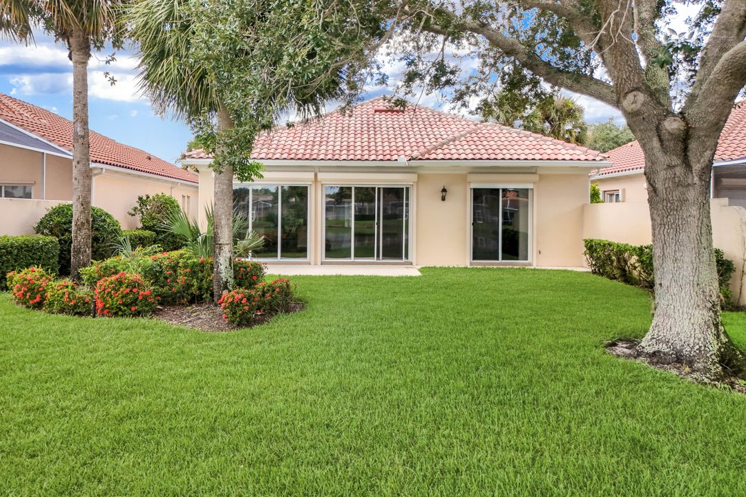 3821 Whidbey Way, Naples, FL 34119
