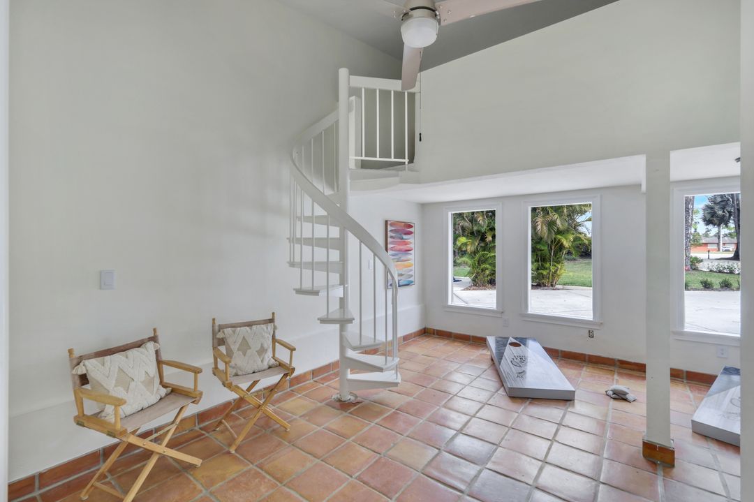 2861 Santa Barbara Blvd, Naples, FL 34116