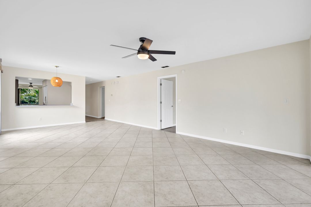 1330 Yesica Ann, Cir 1 #206, Naples, FL 34110