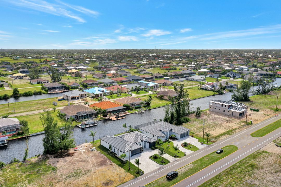 719 Old Burnt Store Rd N, Cape Coral, FL 33993