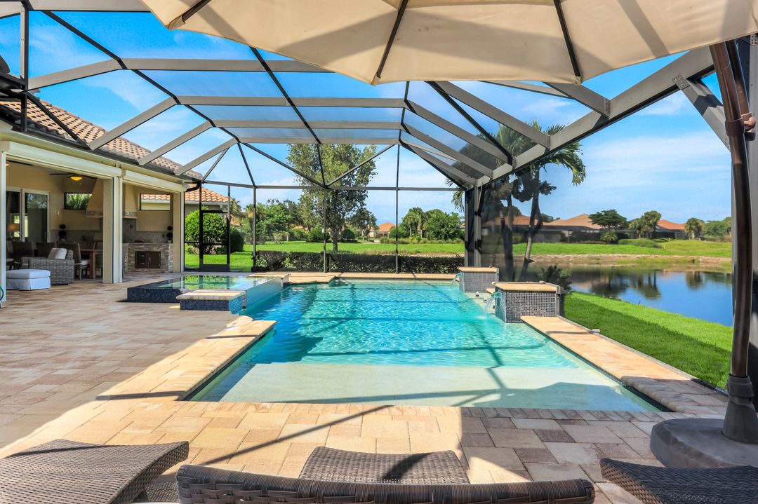 9238 Ores Cir, Naples, FL 34120