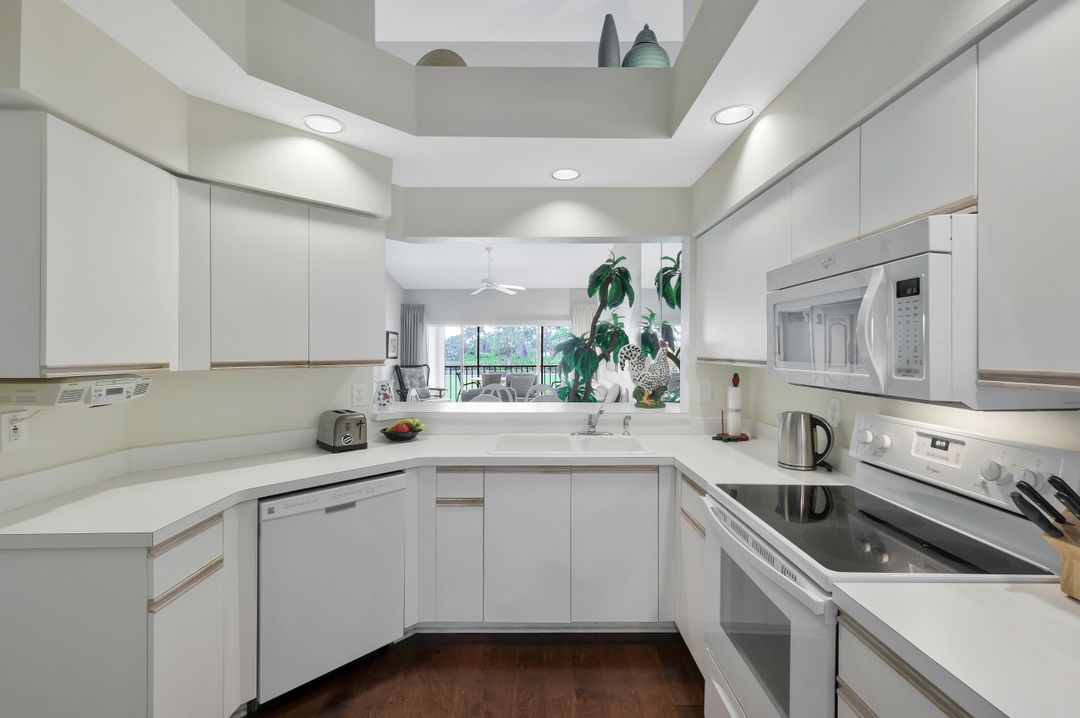 4141 Sawgrass Point Dr #201, Bonita Springs, FL 34134