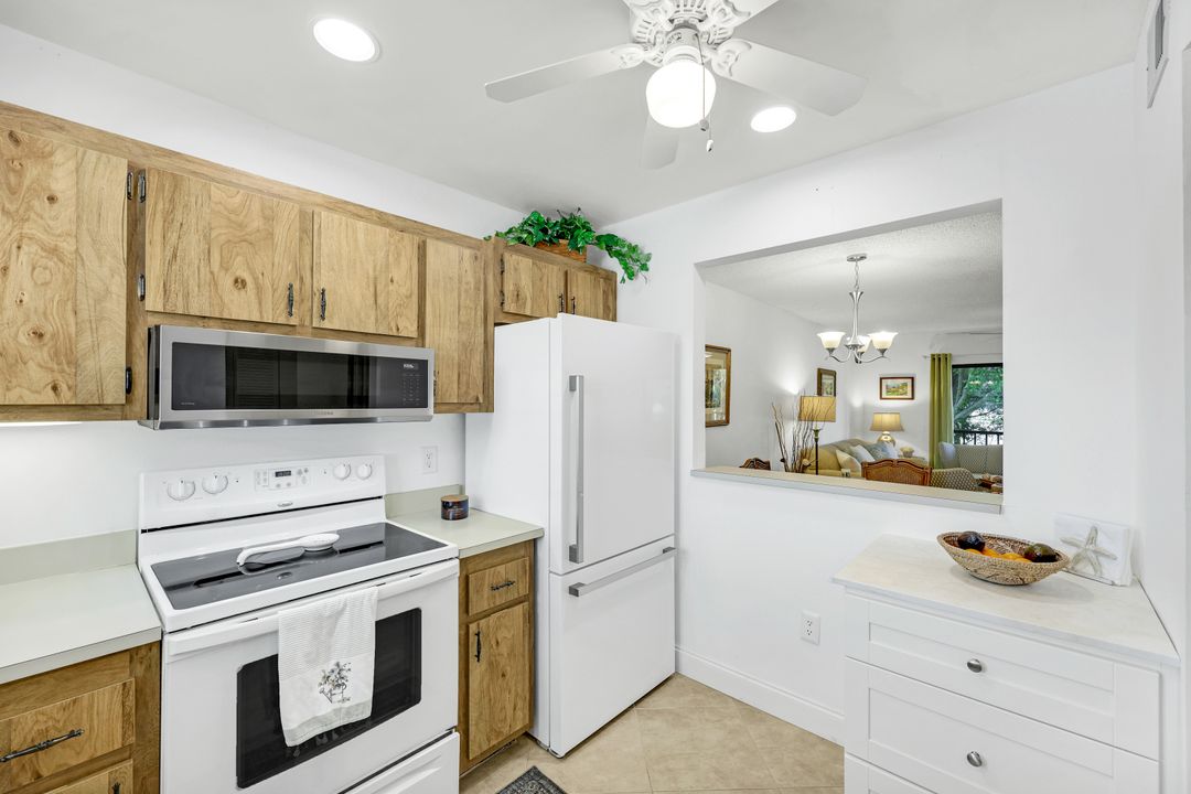 4186 27th Ct SW #204, Naples, FL 34116