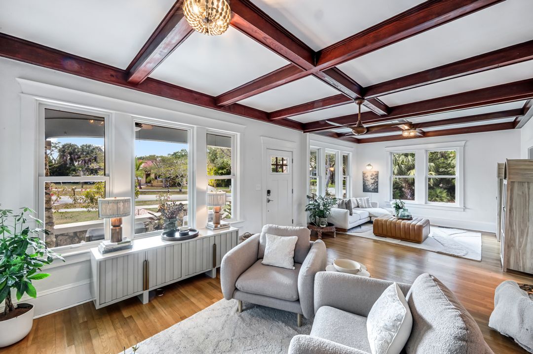 1473 Barcelona Ave, Fort Myers, FL 33901