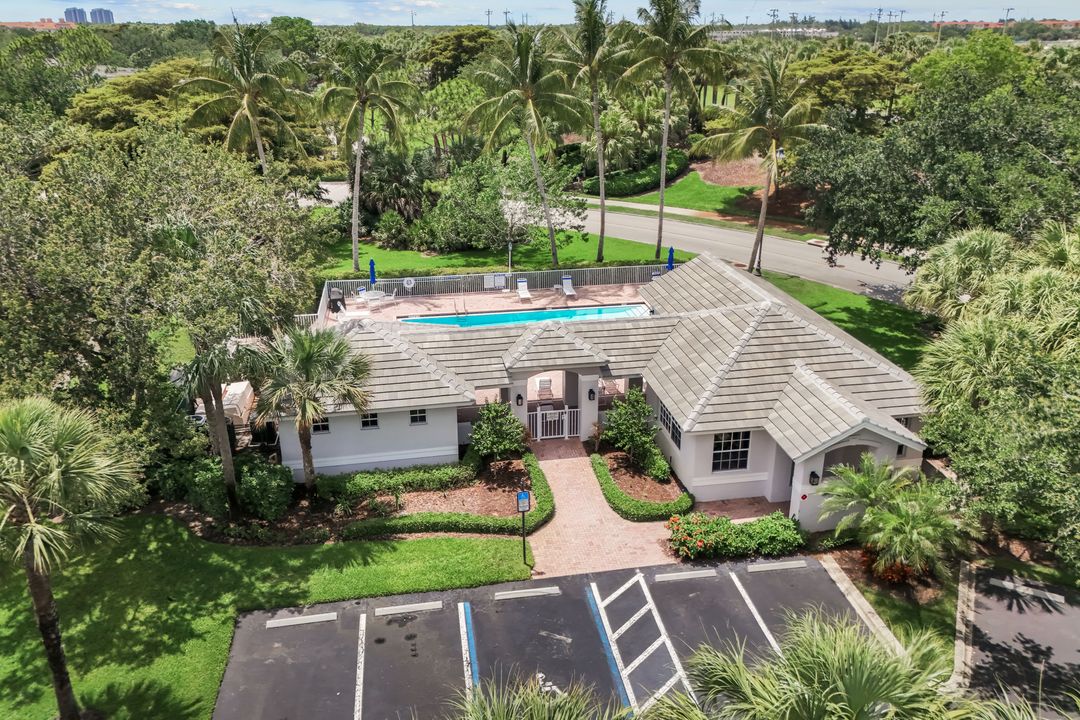 9271 Indigo Isle Ct #101, Estero, FL 34135