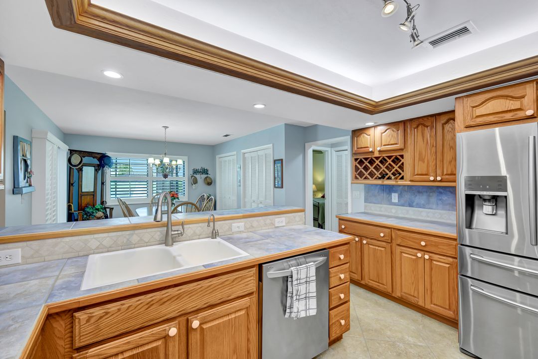 9534 Campbell Cir, Naples, FL 34109