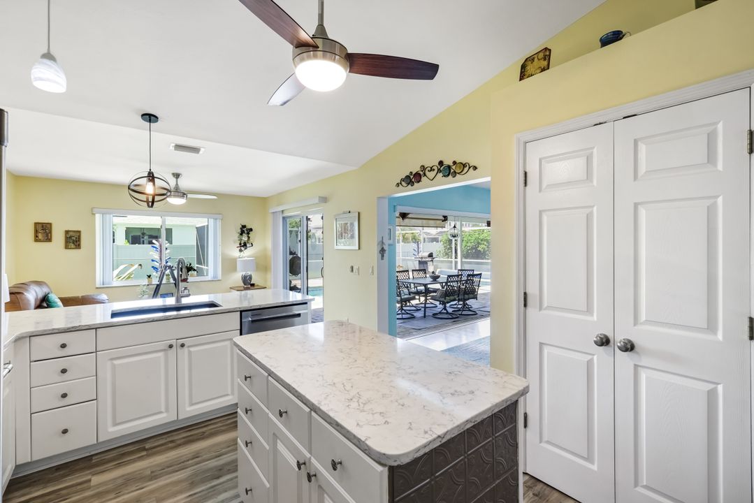 2004 SE 8th Ave, Cape Coral, FL 33990