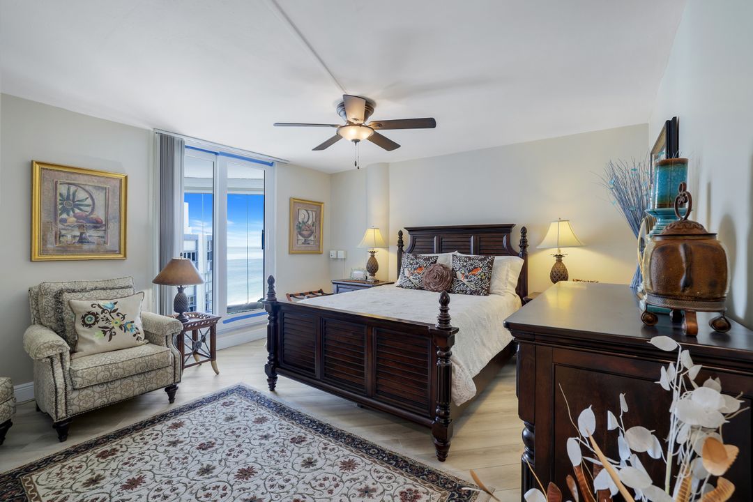 4041 Gulf Shore Blvd N #1705, Naples, FL 34103