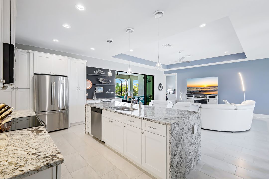 3213 NW 9th St, Cape Coral, FL 33993