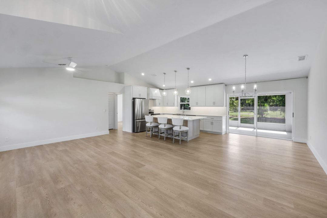 3060 70th St SW, Naples, FL 34105