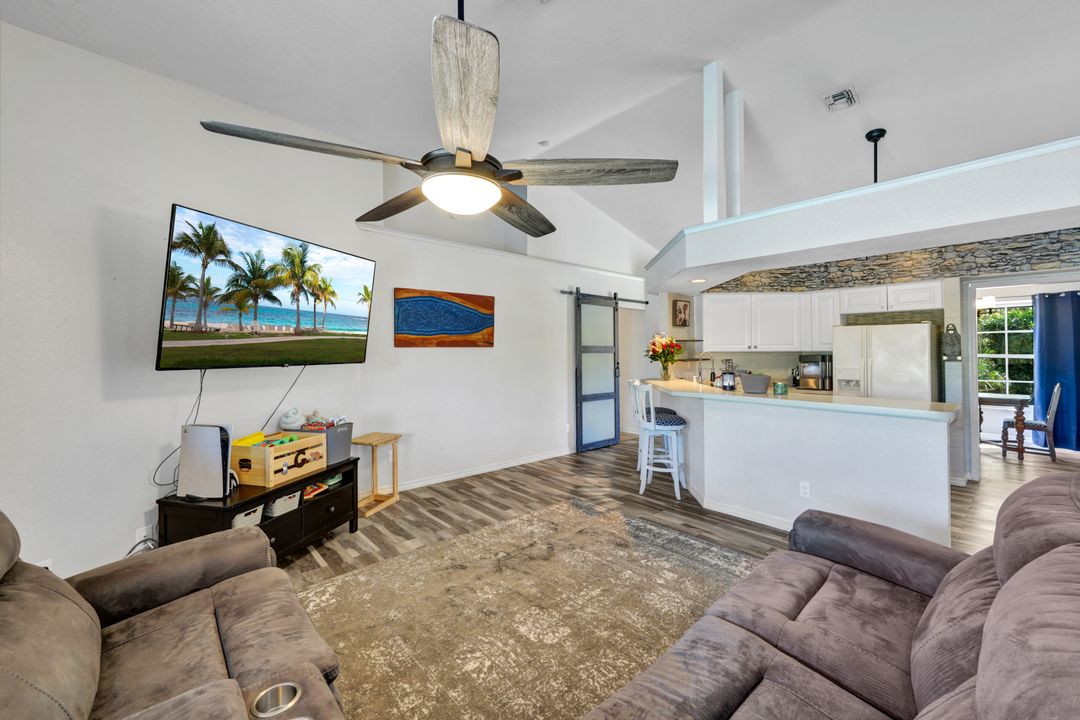 825 23rd St SW, Naples, FL 34117