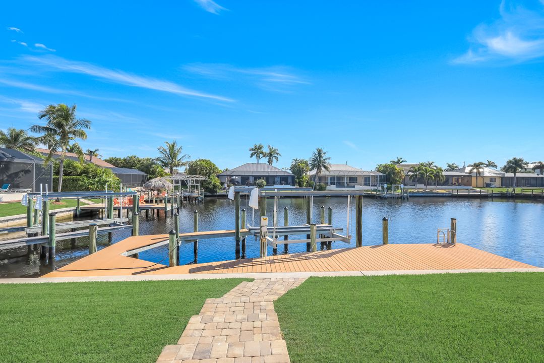 3939 SW 27th Ct, Cape Coral, FL 33914