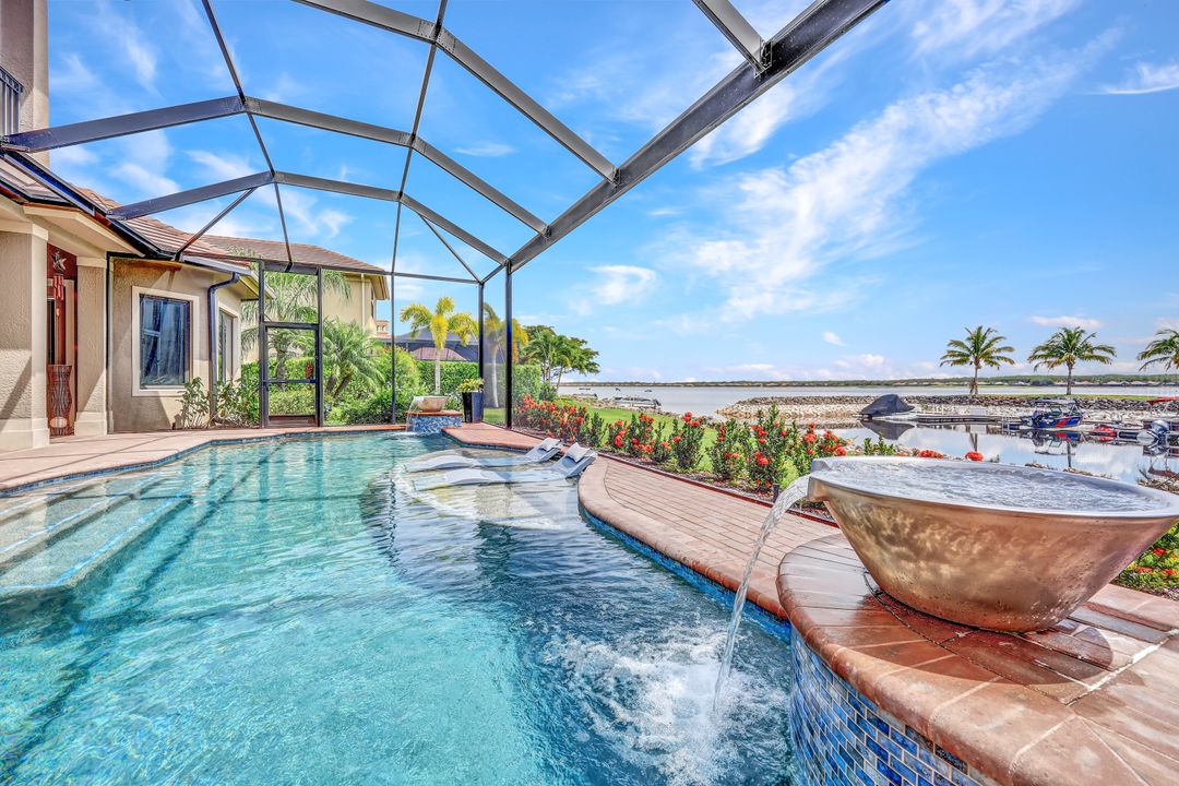 9206 Marble Stone Dr, Naples, FL 34120